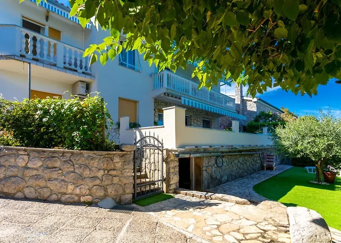 Affittacamere Dinka Vantacici 3*