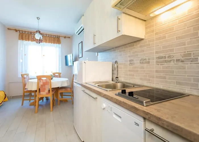 Affittacamere Dinka Vantacici 3*