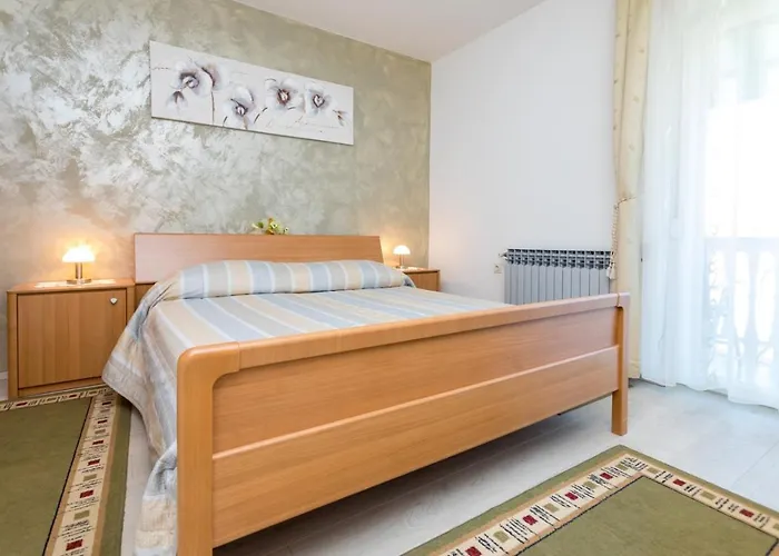 Dinka Vantacici Affittacamere 3*