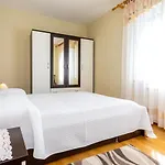 Гостевой дом Dinka Vantacici 3*