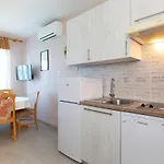 Гостевой дом Dinka Vantacici 3*
