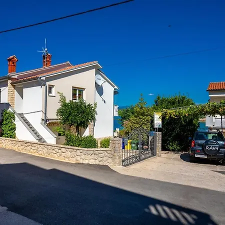 Guest house Dinka Vantacici