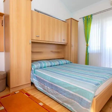 Dinka Vantacici Πανσιόν