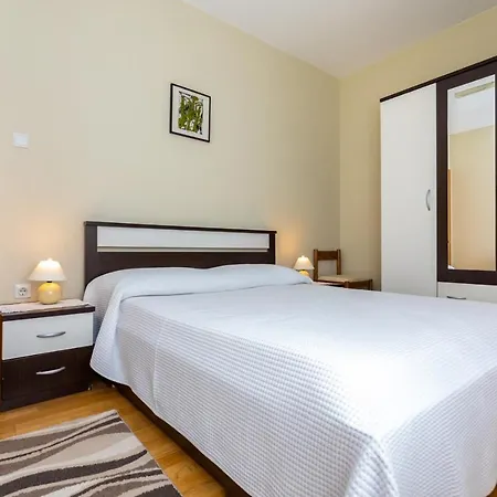 Dinka Vantacici 3* Malinska