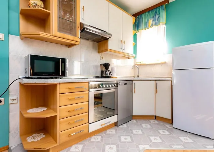 Penzion Dinka Vantacici 3*