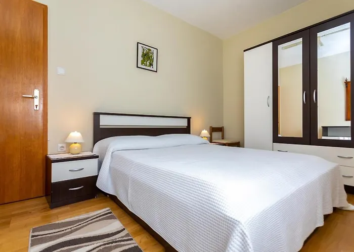 Dinka Vantacici 3* Malinska