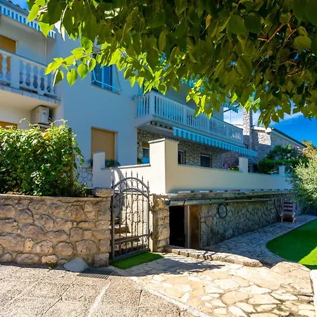 Gostinjska kuća Dinka Vantacici 3*