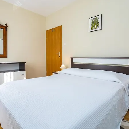 Gostinjska kuća Dinka Vantacici